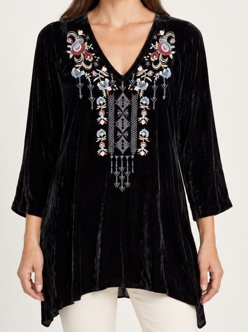 Johnny Was Velvet Embroidered Tunic Top in Black Sz. M